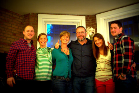 /pfpphotos/uploads/TR0129/TR0129.Gall.family christmas.jpg